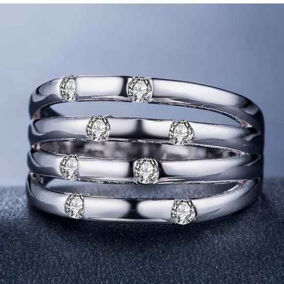 Jewelry - 925 Silver Jewelry Round Cut White Sapphire Ring